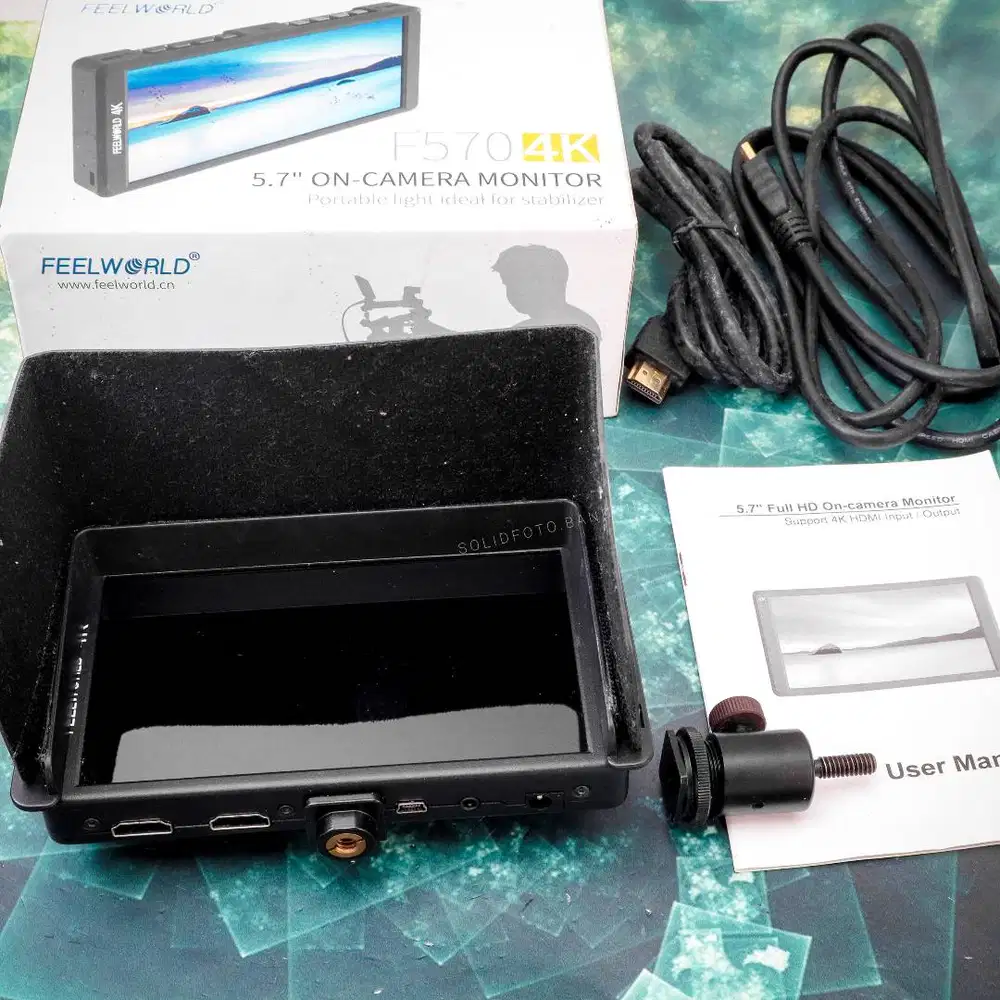 Feelworld F570 4k HDMI Monitor. Fullset Like New. bonus Batre