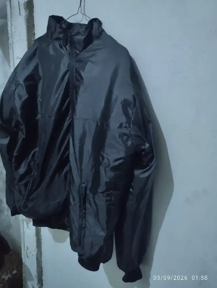 jaket bomber atau parasut