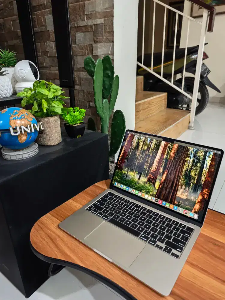 Laptop MacBook Air M2 16/256GB Ibox