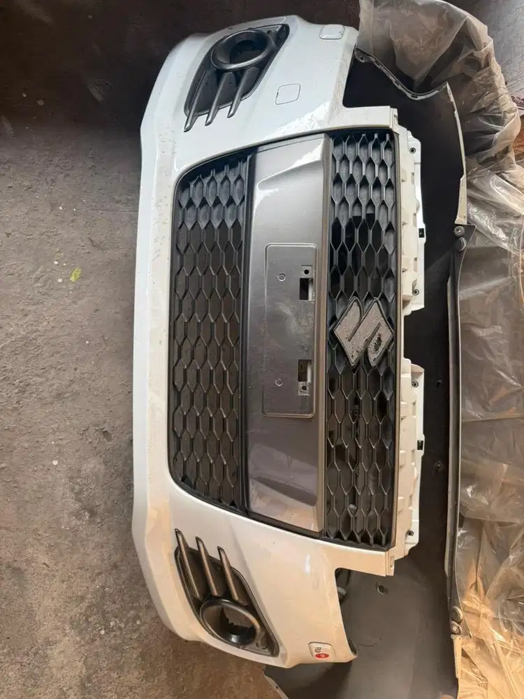 Bemper swift sport 2014
