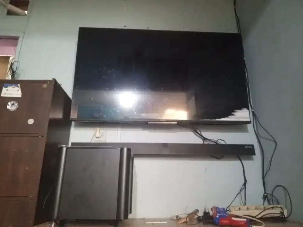 dijual tv Polytron 55 inch+ doublebass
