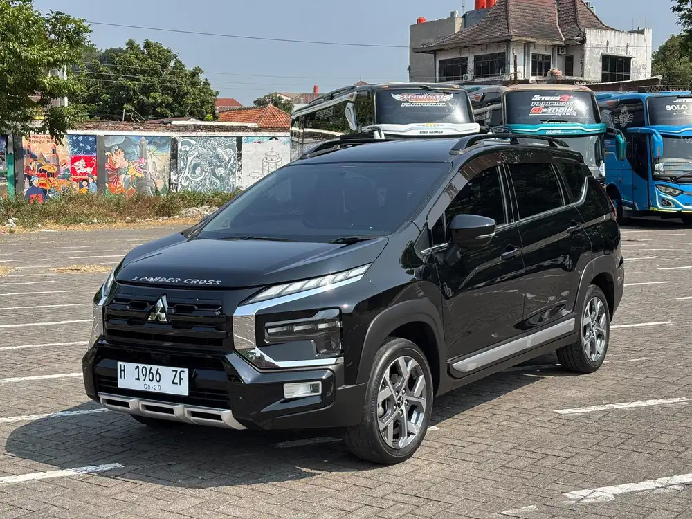 XPANDER CROSS PREMIUM PACKAGE 2024