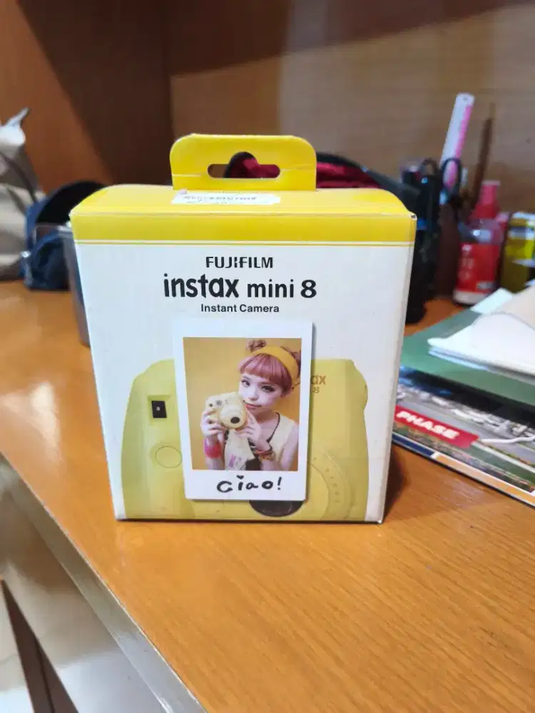 Fujifilm Instax Mini 8 Instant Camera Brand New