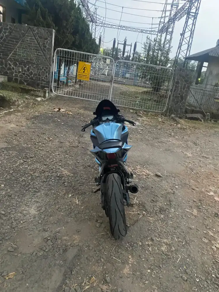 Bismillah R15 V3 kondisi mulus