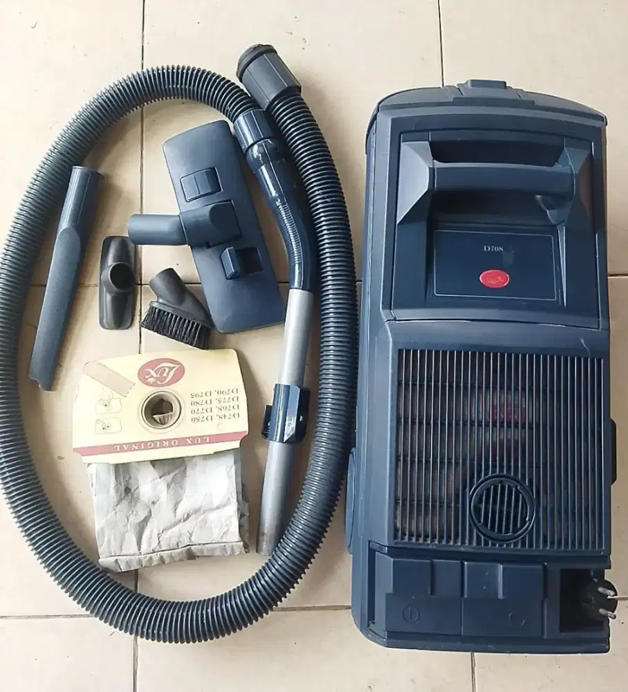 Vacuum cleaner LUX