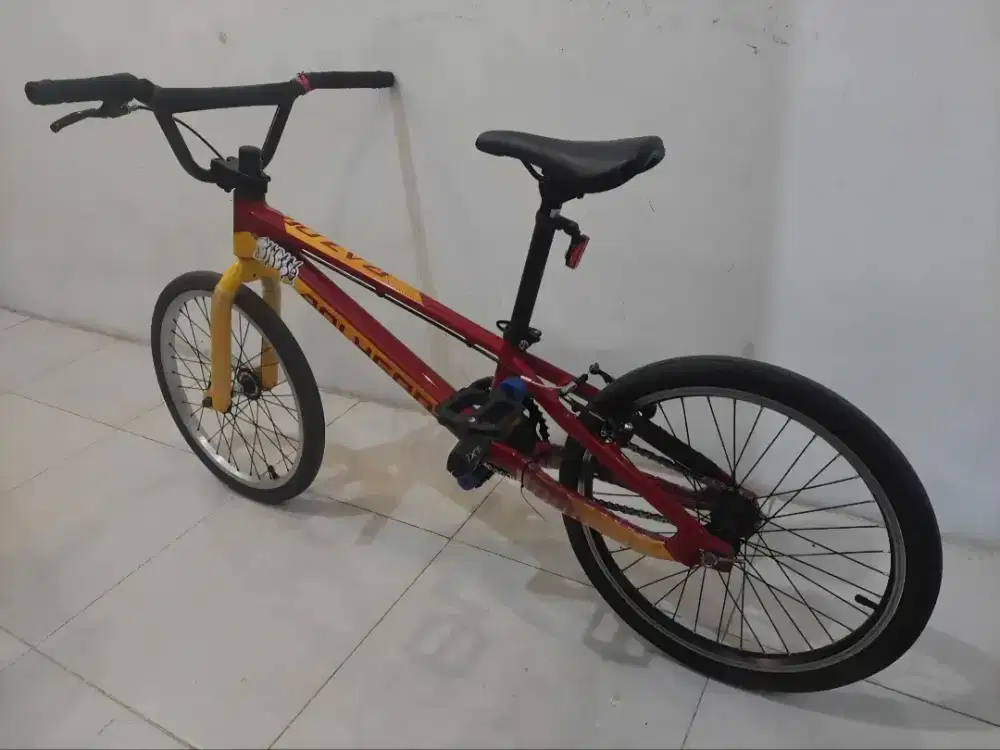 bmx polygon razor
