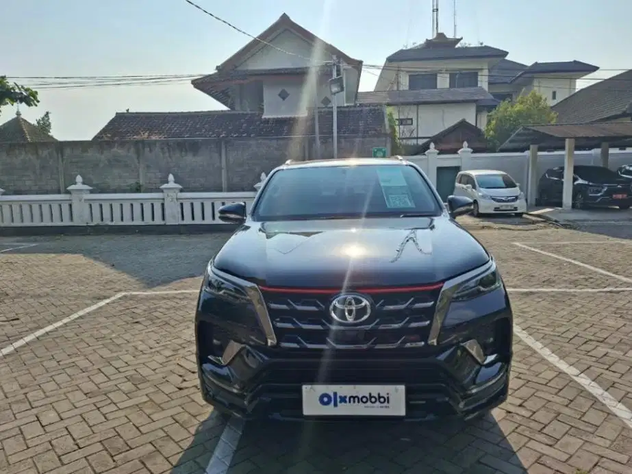 Toyota Fortuner 2.7 4x2 SRZ Bensin AT 2021