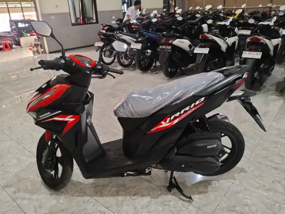 All new Vario 125 istimewa