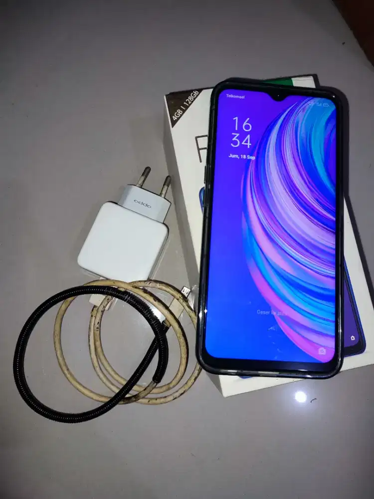 Oppo F11 ram 4/128 gb fullset ori
