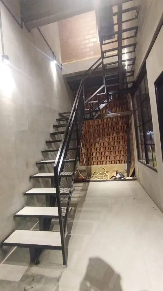 Rillingtangga model tangga pesawat