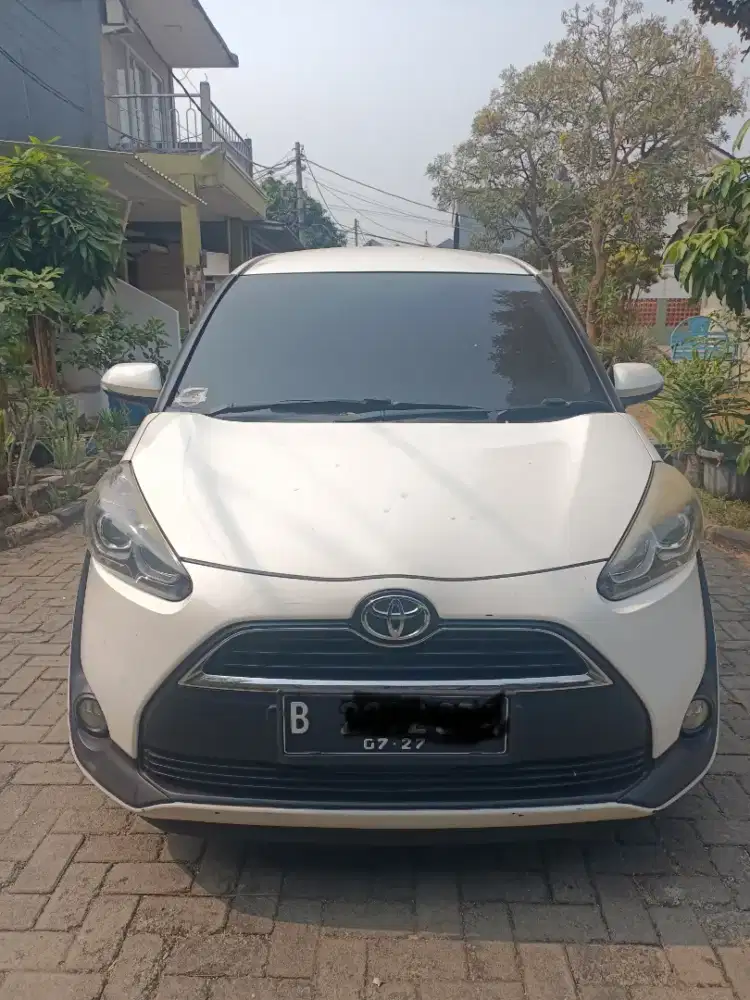 Dijual cepat SIENTA 1.5 V CVT 2017