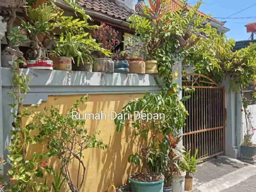 Di jual rumah second 1 setengah lantai berlokasi sangat strategis jalan aseman canggu deket brawa