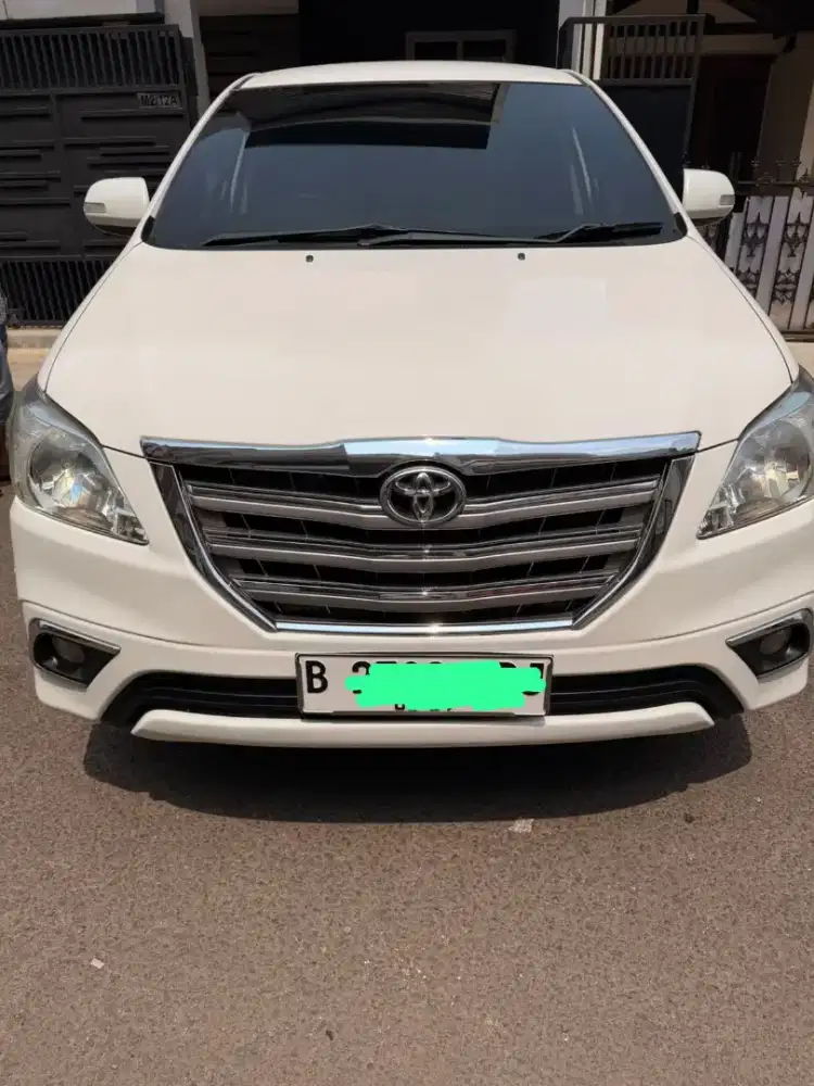 Toyota inova V diesel matic