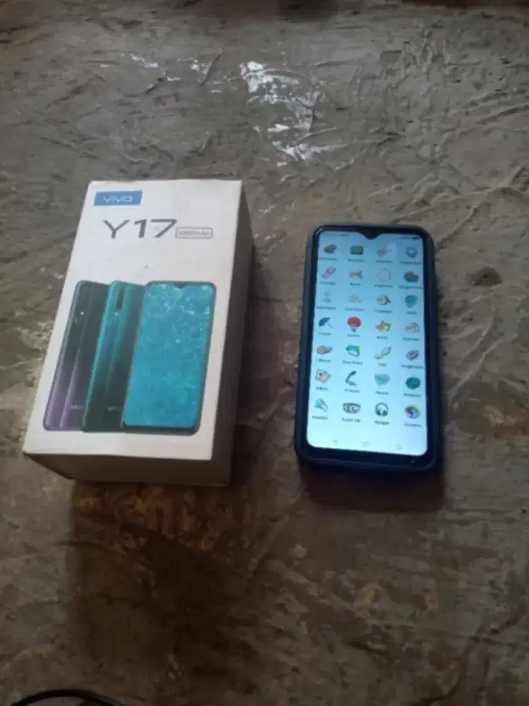 vivo y 17 Ram 8/256GB