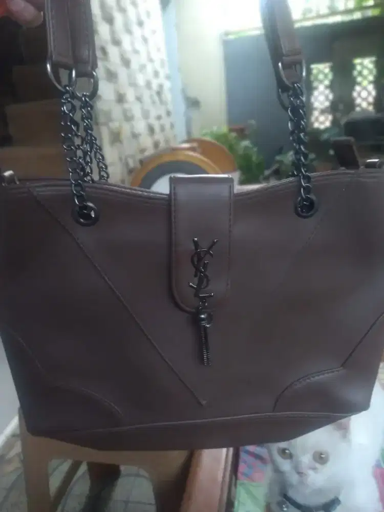 Tas wanita branded