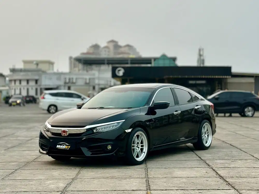 KM LOW !! HONDA CIVIC ES TURBO 2016
