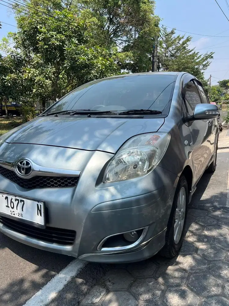 Toyota Yaris 2011 E AT