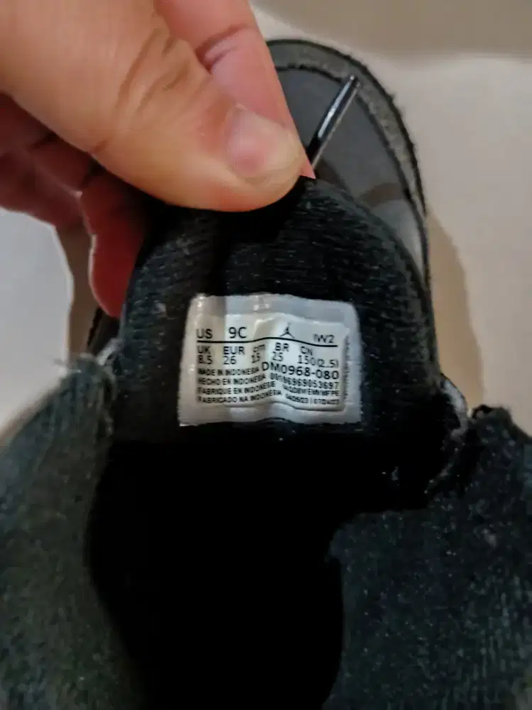 Sepatu anak jordan
