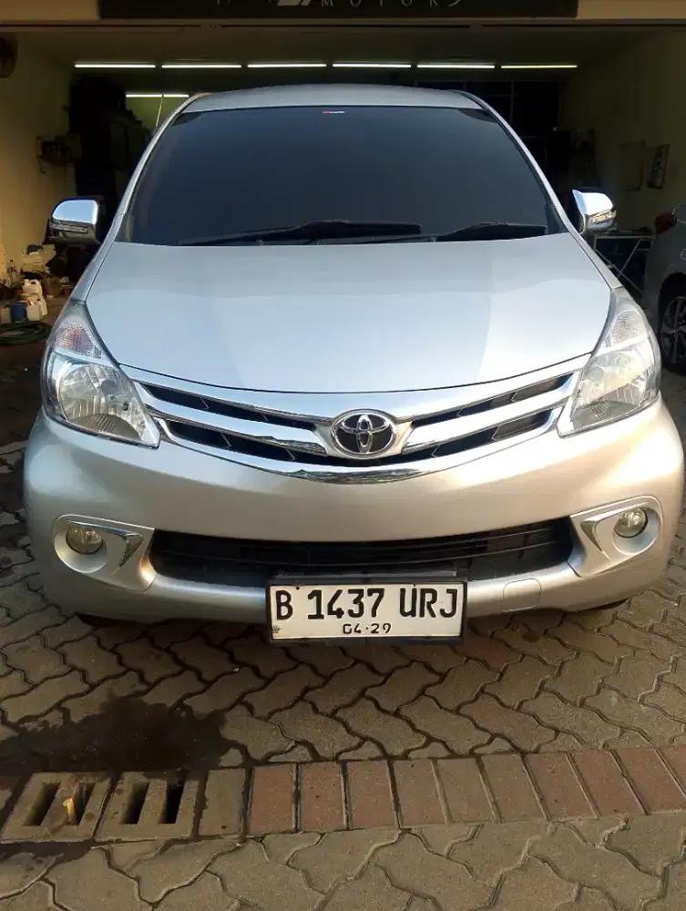 AVANZA G 2014 AT/AUTOMATIC SILVER