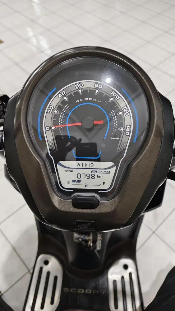 Tersedia Km 8 ribu Scoopy Stylish Tahun 2023 warna Abu2
