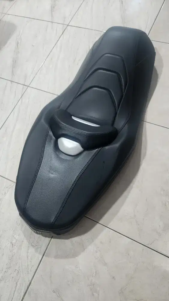 Jok motor new xmax gen2 ( connected )