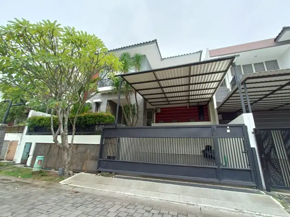 Rumah 2 lantai siap huni Candi Golf. Candisari. Semarang - 11862