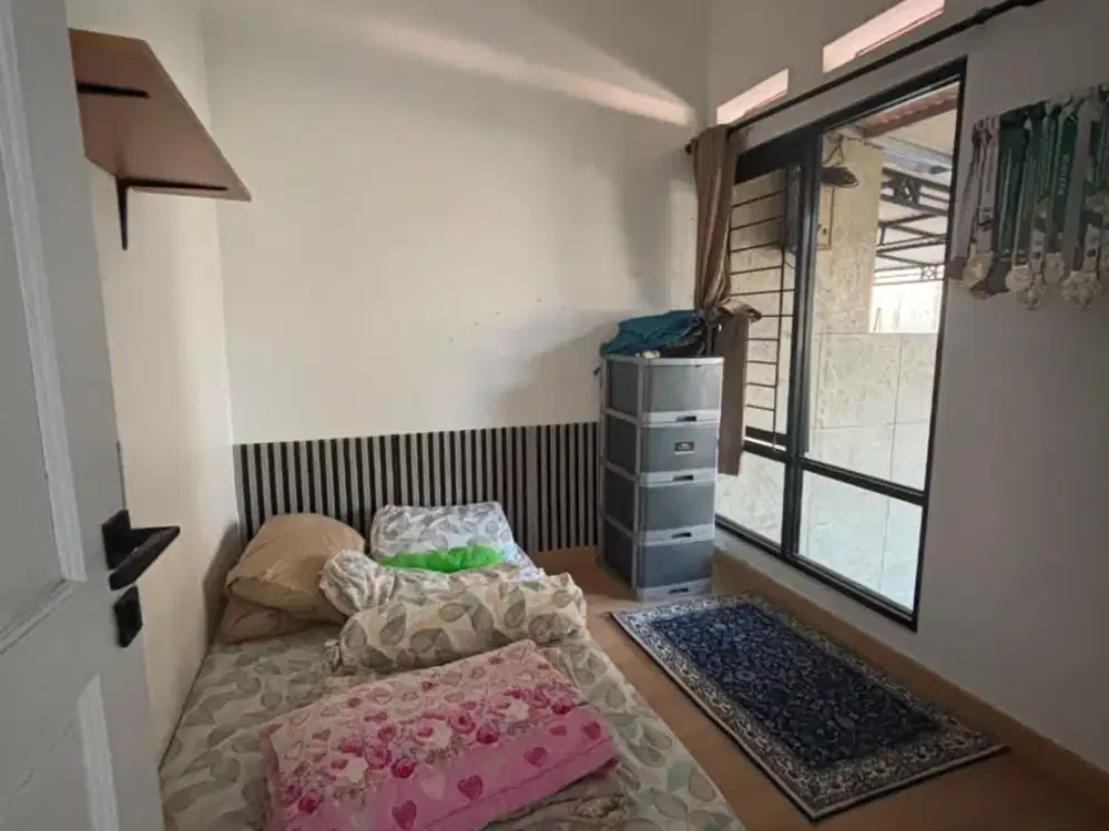 Rumah Cantik dan Asri, Full Furnished di Sariwangi
