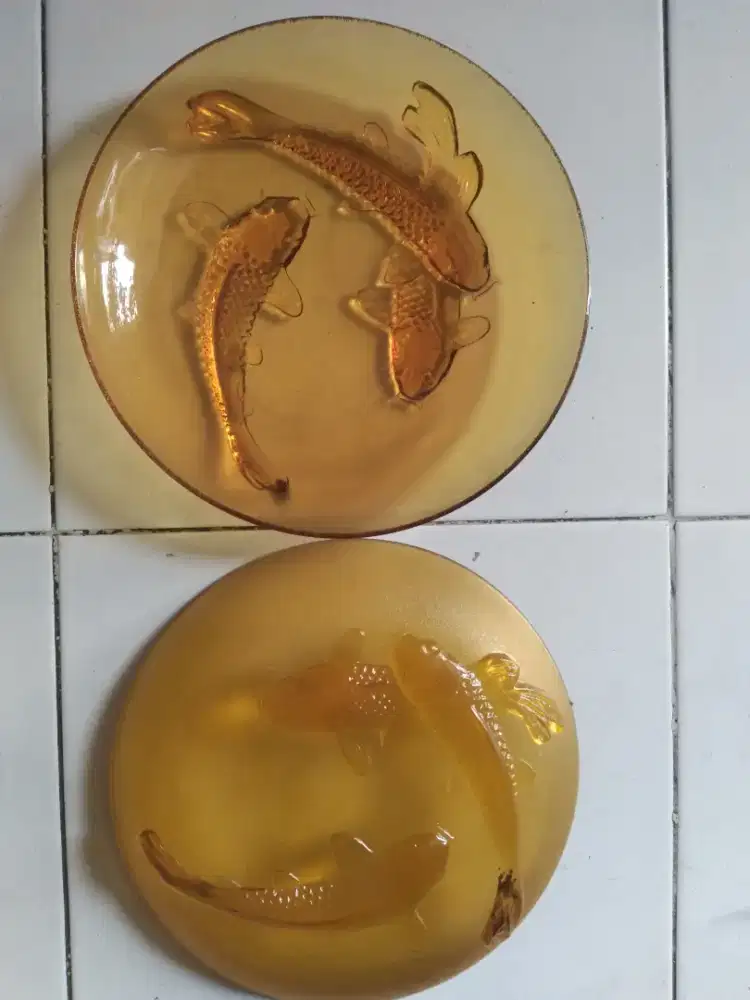 Piring Ikan kuno