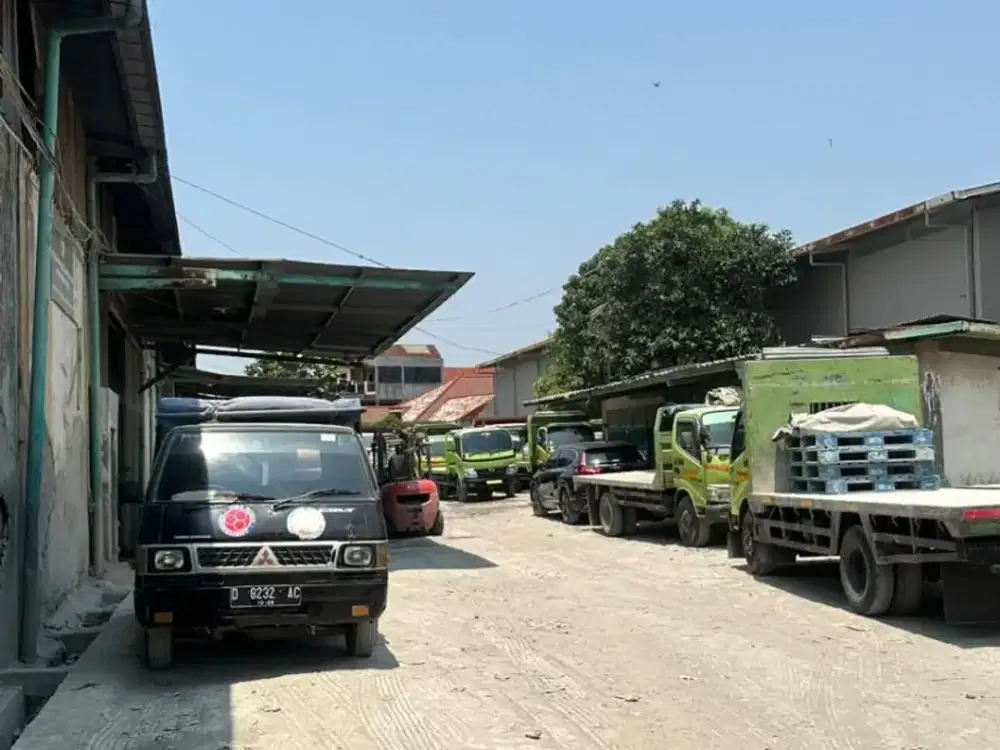 TERMURAH DIJUAL GUDANG 2 LANTAI SIAP PAKAI AKSES JALAN TRUCK TRONTON LOKASI DI JALAN RAYA KOPO DEKAT TOL KOPO BANDUNG