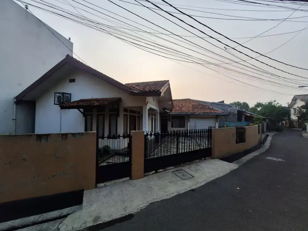 Rumah Asri di Timur Jakarta