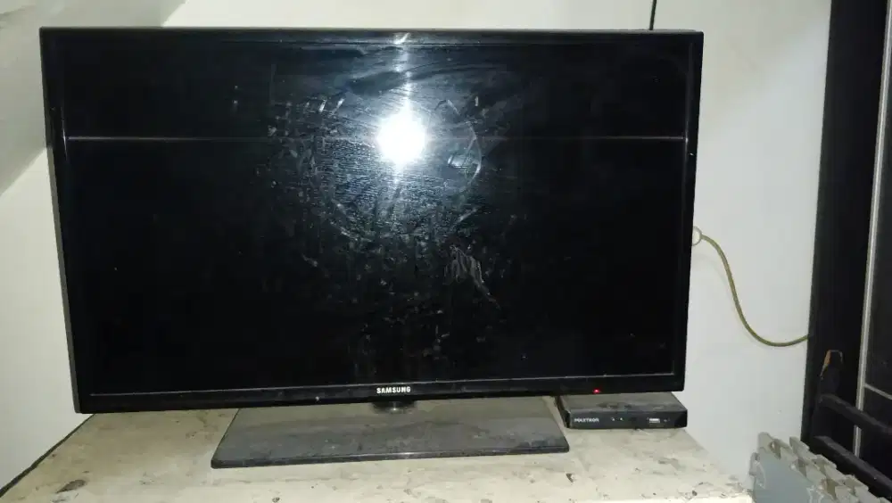 TV LED SAMSUNG 32 Plus STB Polytron