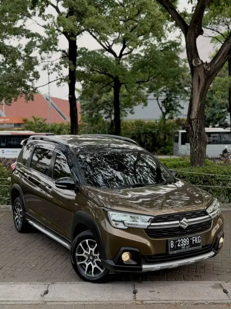 Suzuki XL7 Alpha AT 2022 Coklat KM 59rb TDP 10jt