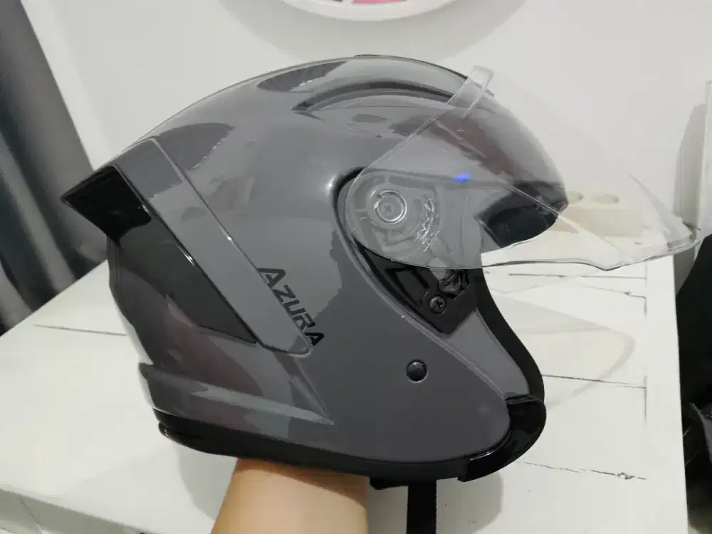 Di jual helm AZURA asli 100%