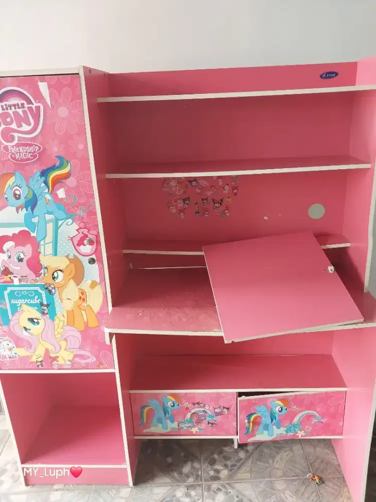 Dijual meja belajar