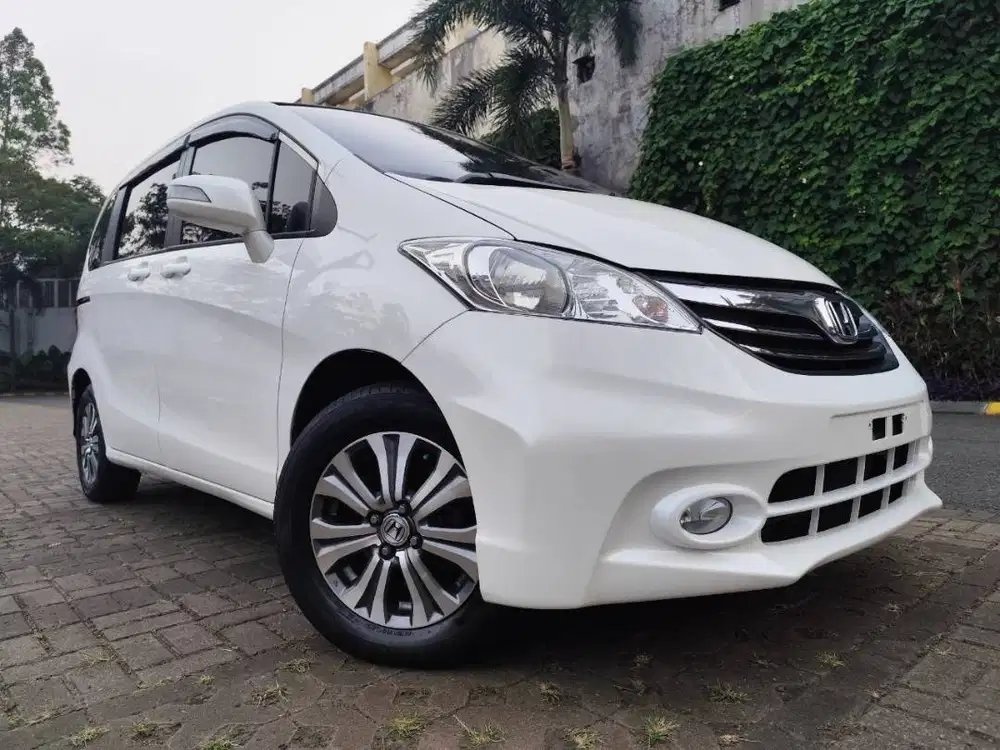 Mulus! Honda Freed E PSD AT 2012 facelift 2013 non S SD