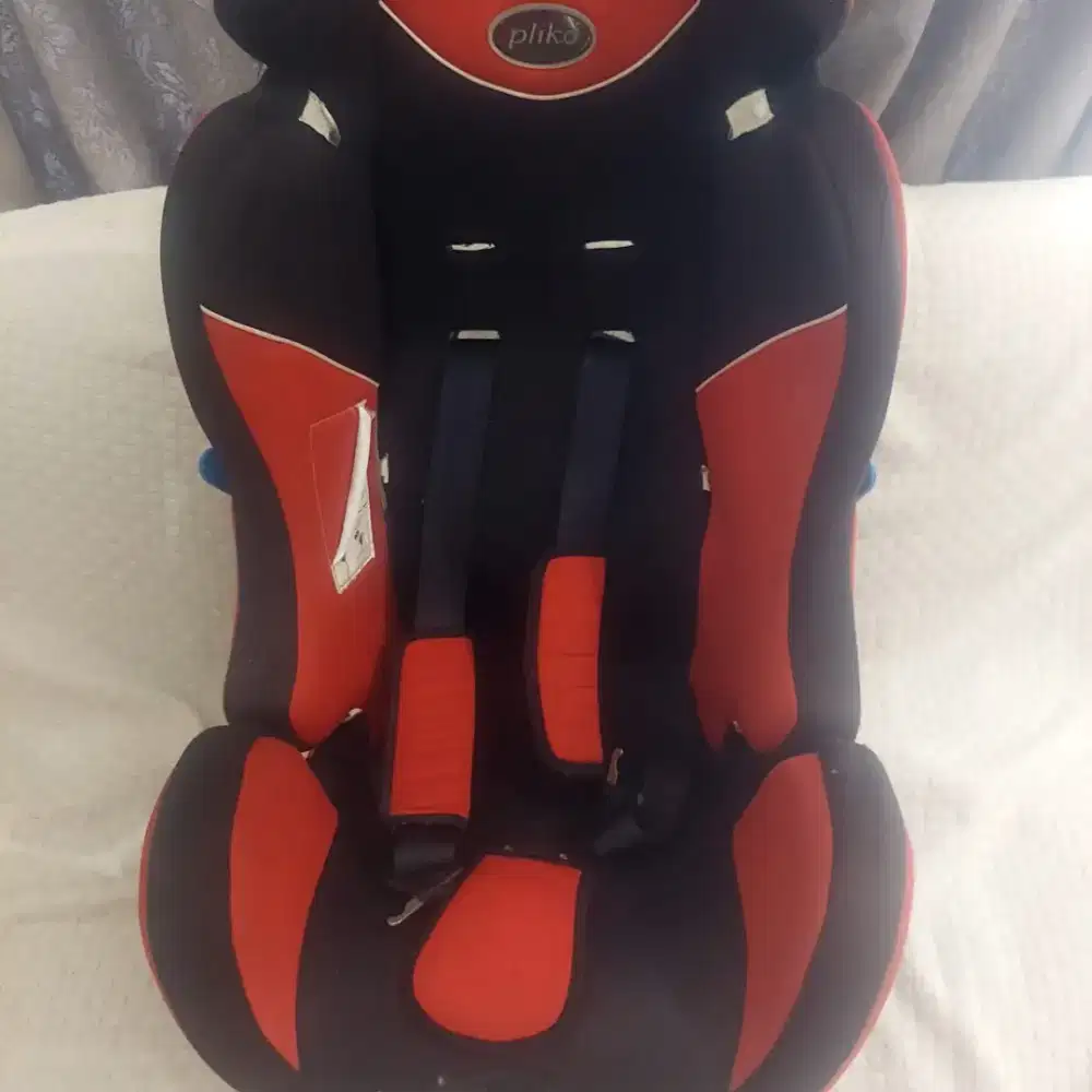Preloved car seat pliko PK-305B