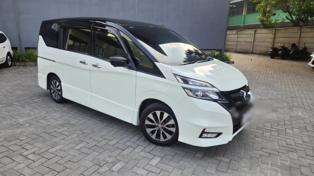 Nissan Serena C27 HWS Two-Tone - Mulus, Apik, Banyak Parts baru ganti