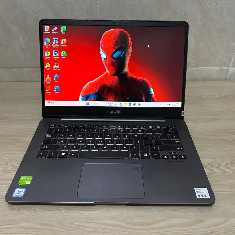 Laptop Gaming Editing Asus Zenbook Slim Intel Core i5 8/512 SSD Dual V