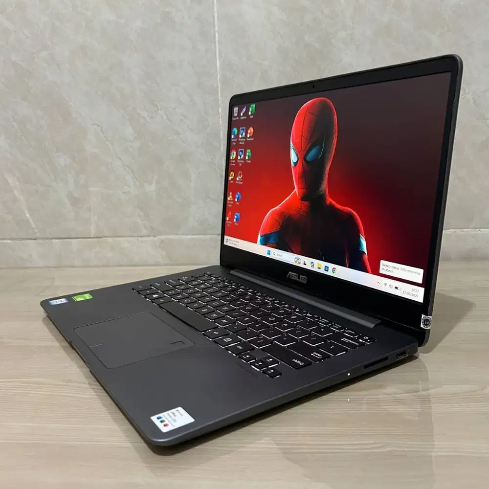 Laptop Gaming Editing Asus Zenbook Slim