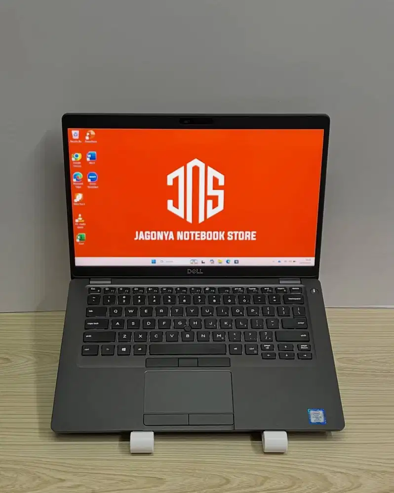 DELL Latitude 5400 i5 8365U RAM 8GB SSD 256GB M2 NVMe Layar 14 IPS FHD