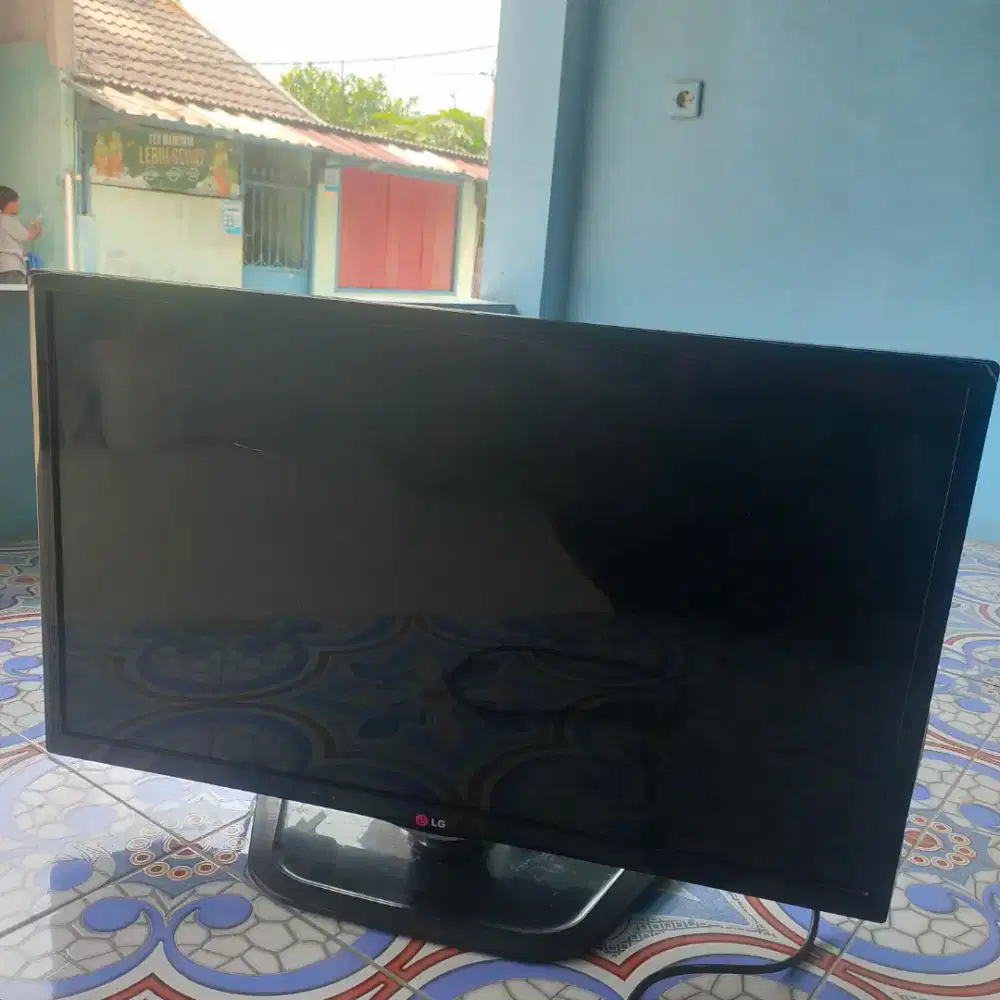 Televisi lg 32 inch