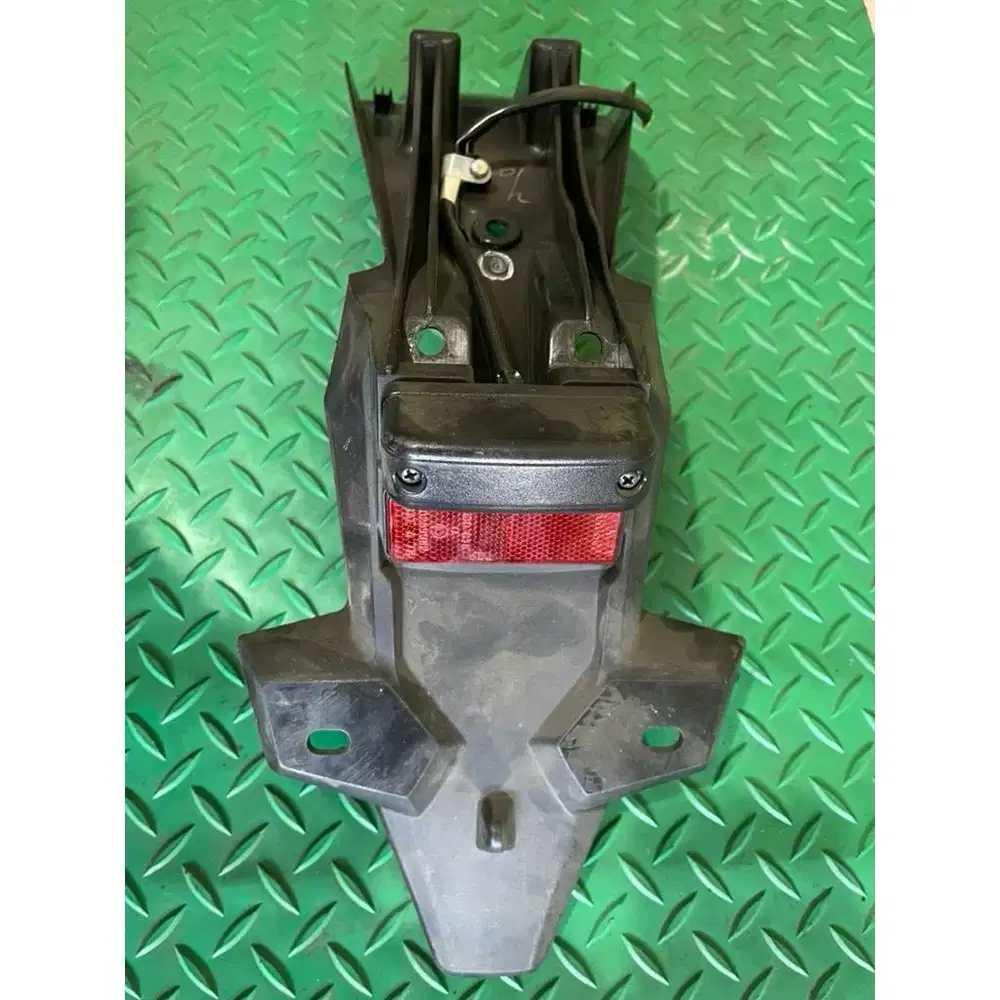 Spakbor Belakang CRF Original Copotan