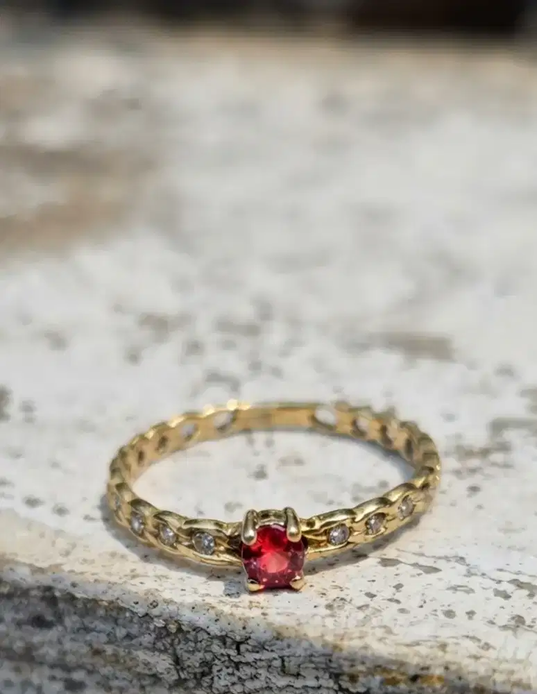 Cincin Emas Wanita Berlian Ruby