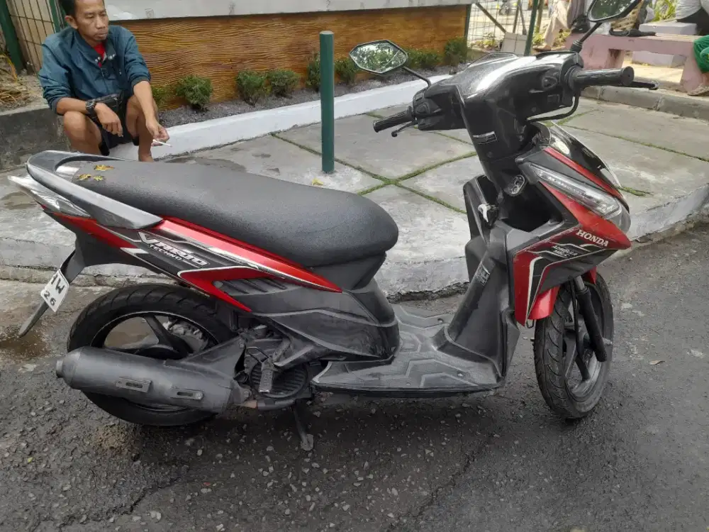 Dijual Honda VARIO TEHNO 110 cc thn 2010