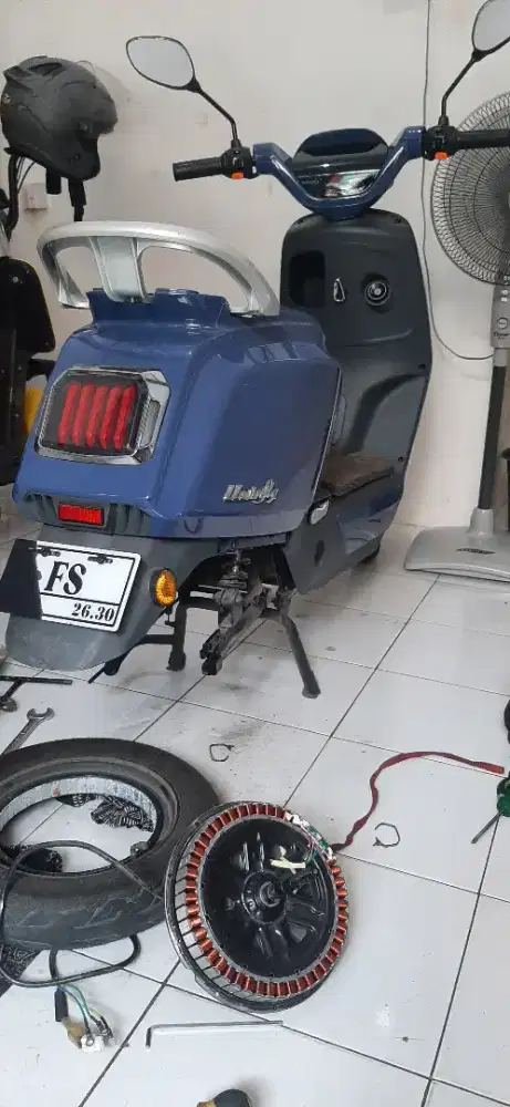 Service sepeda listrik
