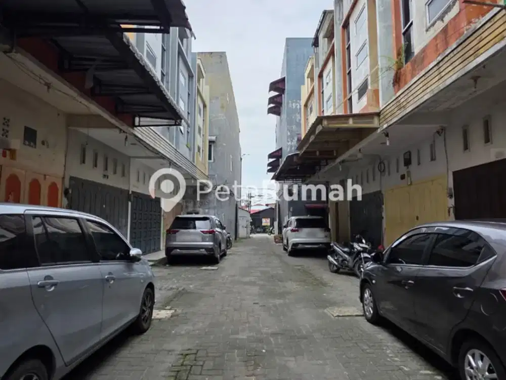DIJUAL RUMAH JALAN PEMBANGUNAN II KOMPLEK KRAKATAU ANGGREK - DAERAH KRAKATAU MEDAN TIMUR (hendy)