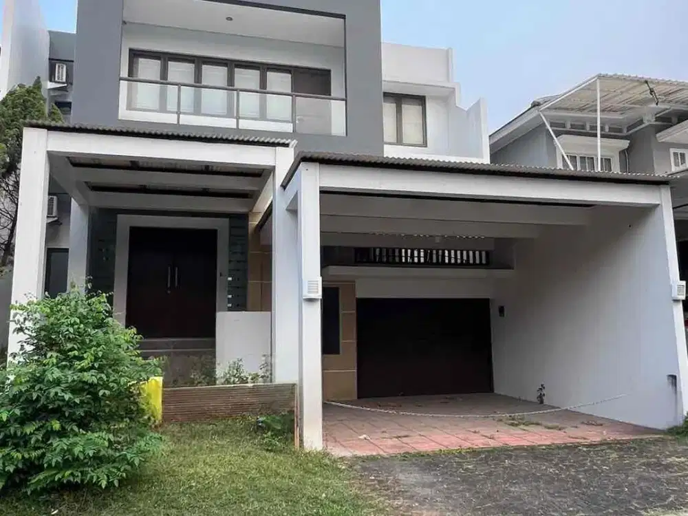 Rumah Dua Lantai Split Level Modern Kota Wisata Cibubur