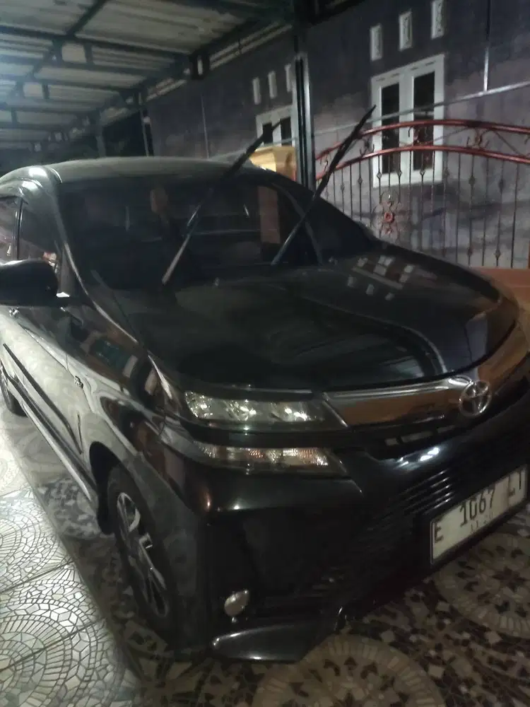 Avanza VELOZ 1.5 A/T Matic
