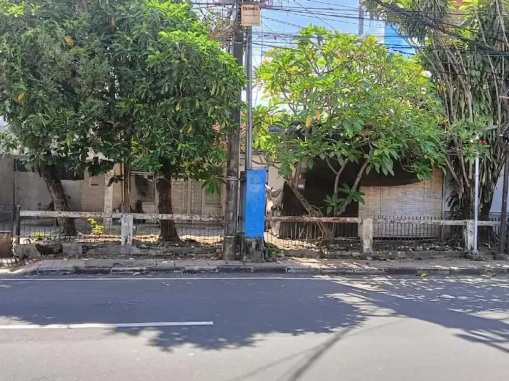 Tanah Premium 6,75 Are + Bonus Bangunan Tua Dijual di Denpasar Utara