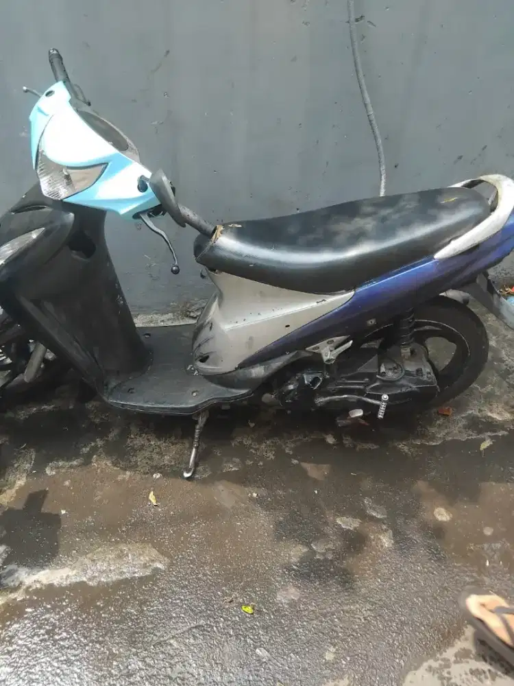 Suzuki spin 2008 lengkap